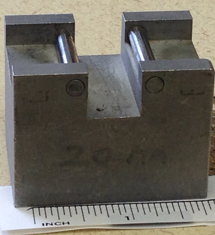 Three point bend flexural test fixture